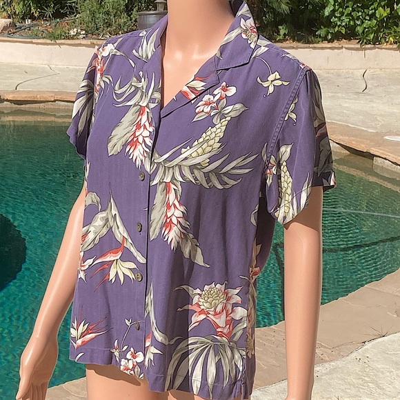 Tommy Bahama Silk Tropical Hawaiian Button Front Shirt - Picture 3 of 16